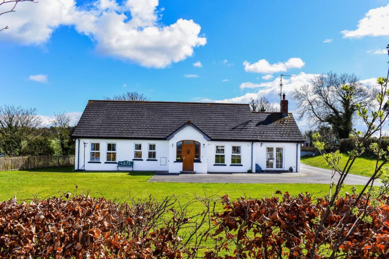 The Heights & Hollows Farmhouse, Saul, Downpatrick, Sleeps 14 Extérieur photo