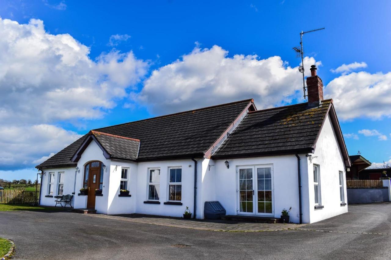 The Heights & Hollows Farmhouse, Saul, Downpatrick, Sleeps 14 Extérieur photo